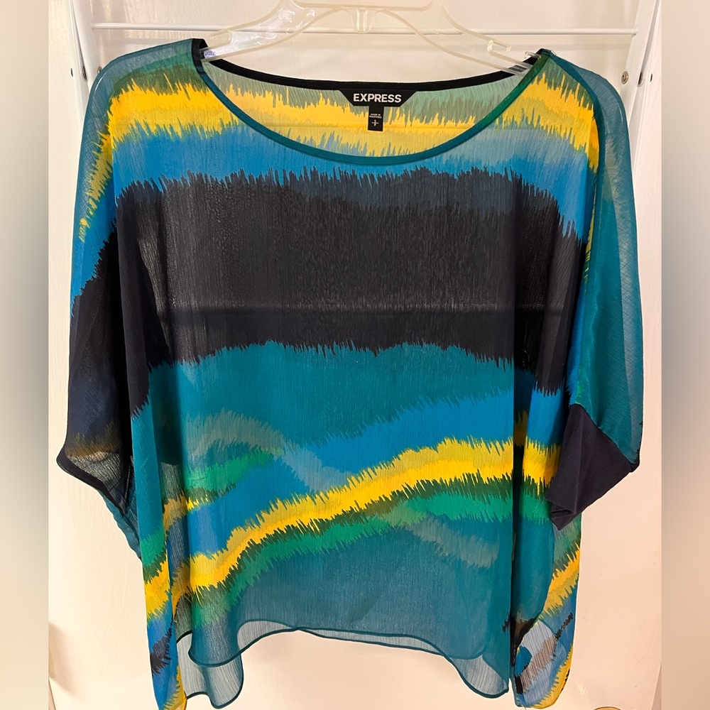 Loose fitting top